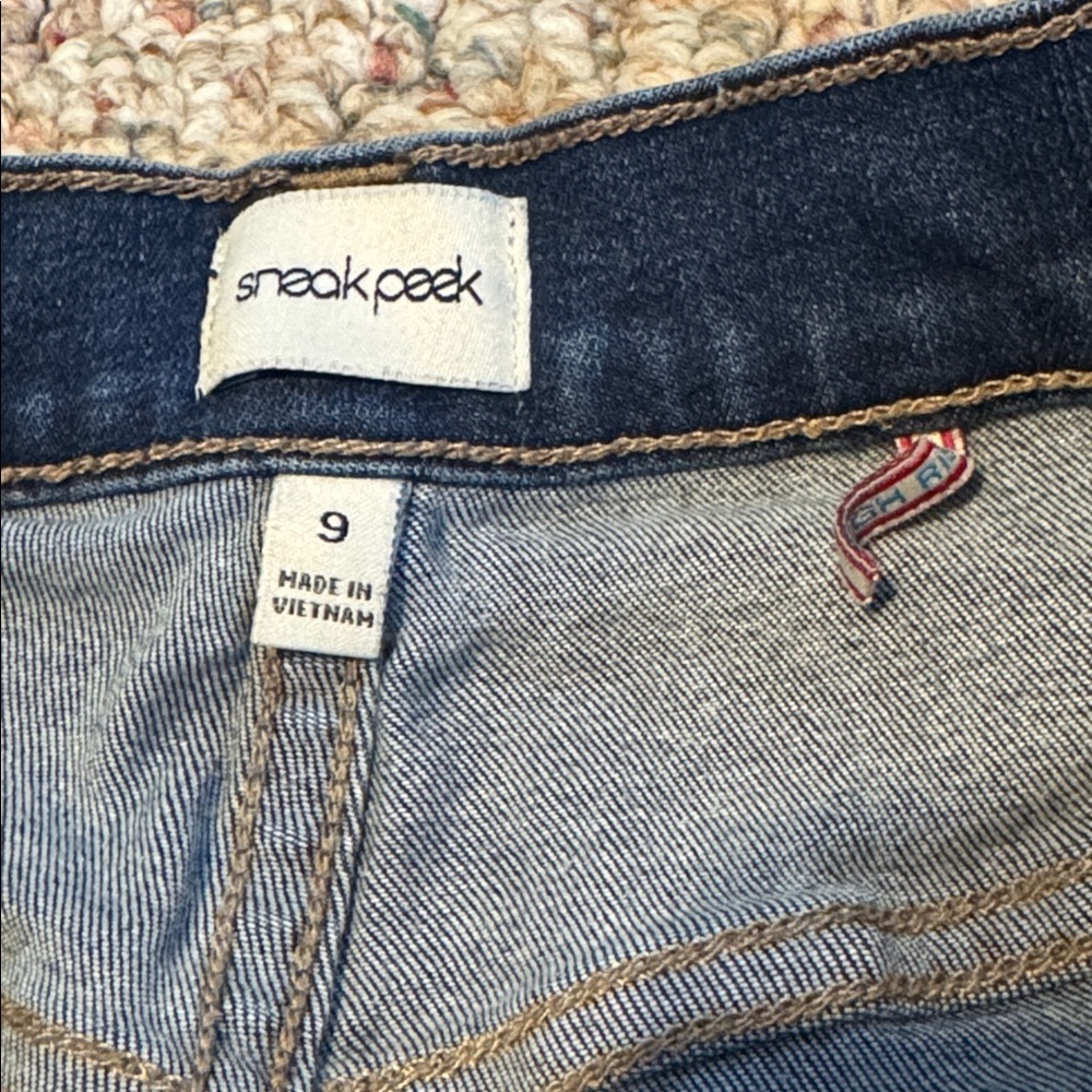 Sneak Peek Dark Blue Distressed Denim high rise Ankle Jeans size 9 - Picture 4 of 5